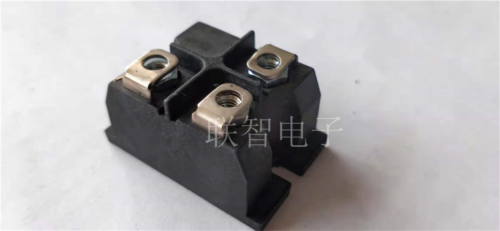 薄膜電阻和厚膜電阻的*大區(qū)別是什么？